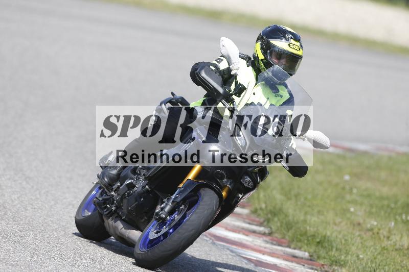 Archiv-2025/09 22.04.2025 Cornu Master School ADR/gruen-vert/26